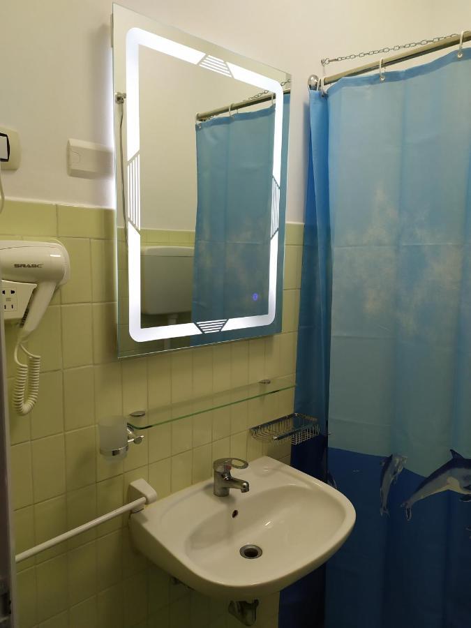 Hotel Madonna Del Pino 切尔维亚 外观 照片