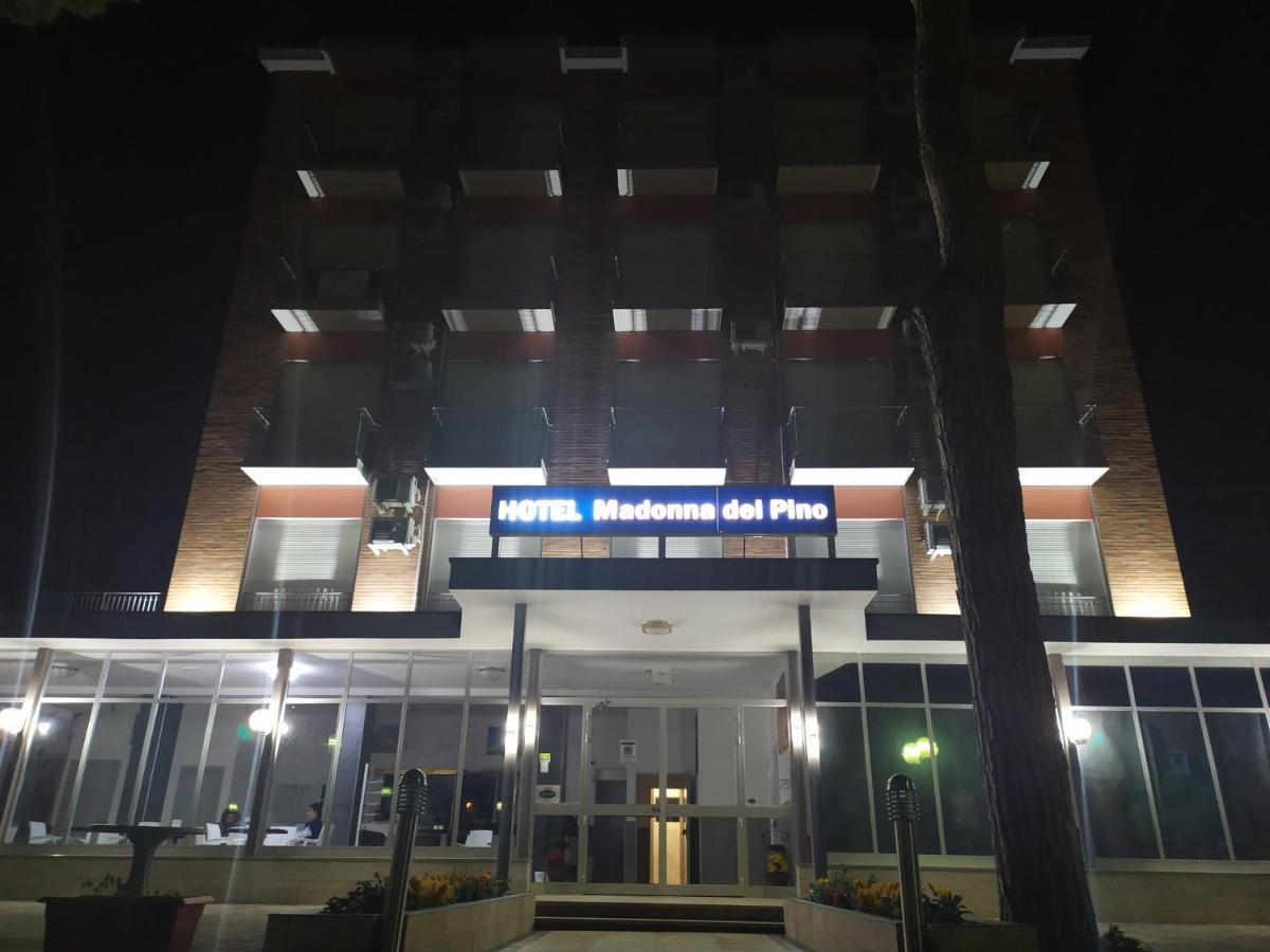 Hotel Madonna Del Pino 切尔维亚 外观 照片
