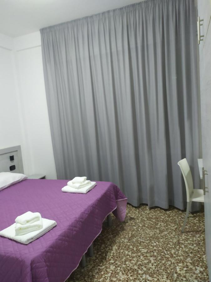Hotel Madonna Del Pino 切尔维亚 外观 照片